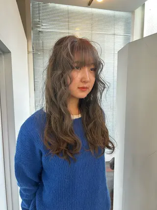 カラー VISION   aoyama所属・かがやしづ ⭐️ハイトーンのヘアスタイル