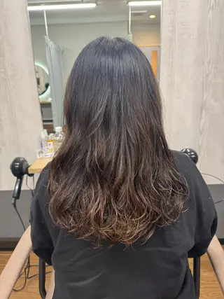 ロング カラー TELA HAIR 幕張本郷所属・TELA HAIR 幕張本郷店　千尋のヘアスタイル