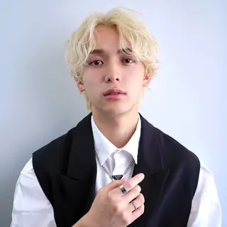 ミディアム カラー 渋谷 メンズ 木下 仁来のヘアスタイル