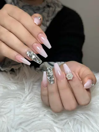 ネイル Julli NailStudioのネイルデザイン