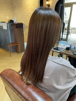 カラー MIKU ナチュラルヘア✂️✨のヘアスタイル