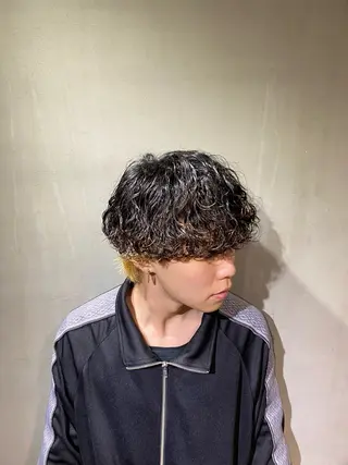 ショート パーマ メンズ 江﨑 翔のヘアスタイル