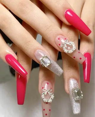 ネイル 高木 維麗絲のネイルデザイン