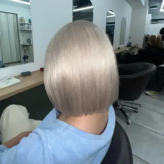 ショート カラー 赤みゼロ/透明感 カラー🌿KANTAのヘアスタイル