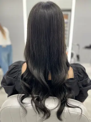 ロング カラー 透明感ミルクティー✨ 西澤 ジュンヤのヘアスタイル