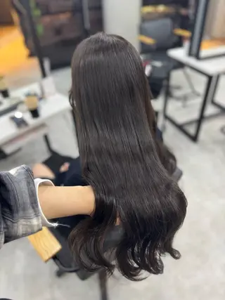 ロング カラー 赤み無し柔らかカラー 【梅田】madokaのヘアスタイル