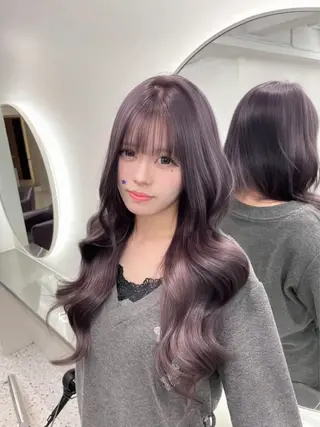 ロング カラー 艶髪ハイトーン 💎yuuki💎のヘアスタイル