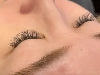 マツエク・マツパ Mink style  ミンクスタイル赤坂店所属・さいとう ゆうきのネイルデザイン