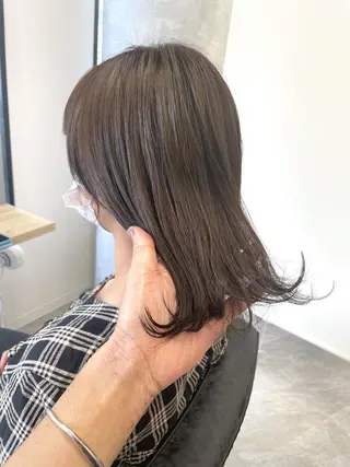 ミディアム カラー 色白に見える暗髪 梅田・増田のヘアスタイル