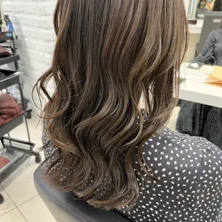 ミディアム カラー 【センターパート/ マッシュ】ryokaのヘアスタイル