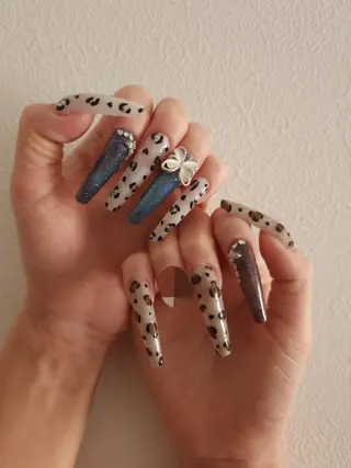 ネイル y. miyabiのネイルデザイン