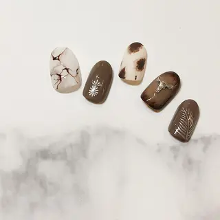 ネイル 🌞💜 KAORI 🌴のネイルデザイン