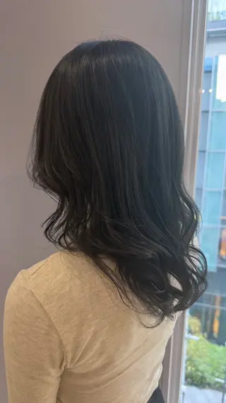 カラー 鈴木 雅捺のヘアスタイル