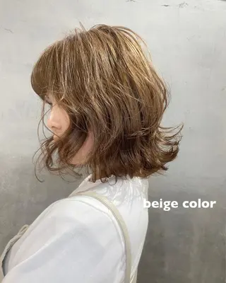 ミディアム カラー ツキノキ ミナのヘアスタイル