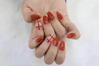 ネイル カラーズビューティサロン所属・ツノスエアヤカ ／つののネイルデザイン