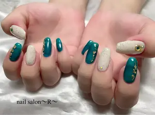 ネイル 〜 R〜 プライベートサロンのネイルデザイン
