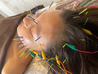 美容鍼灸サロン mahoroba院長のエステ・リラクイメージ