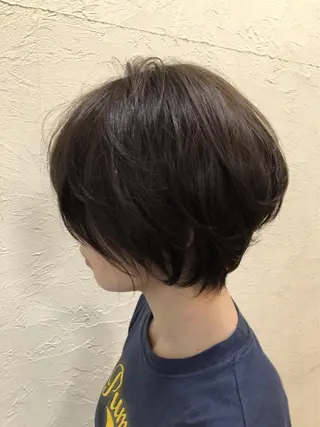 ショート カラー 出村谷 雄太のヘアスタイル