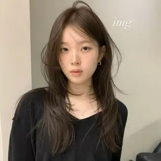 ロング AHNKISM所属・似合わせカット💎 トレンドレイヤーのヘアスタイル