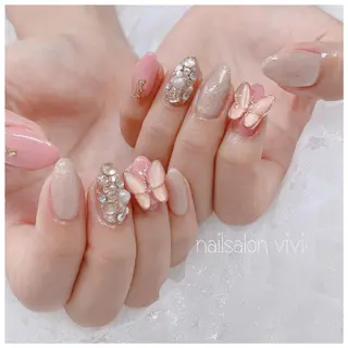 ネイル ＶＩＶＩ nailsalonのネイルデザイン