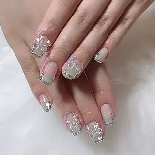 ネイル シュシュ 🎀 girly nailのネイルデザイン