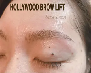 アイブロウ Sena Dewi Yukiの眉毛・アイブロウイメージ