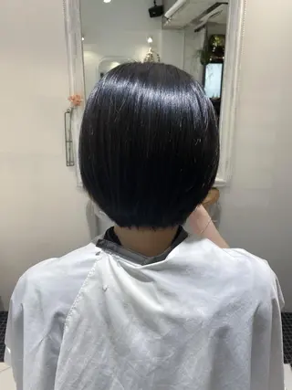 ショート カラー ducha所属・DUCHA Tomida naoのヘアスタイル