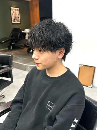 パーマ メンズ シャドウパーマ/ 波巻パーマYu-Kiのヘアスタイル