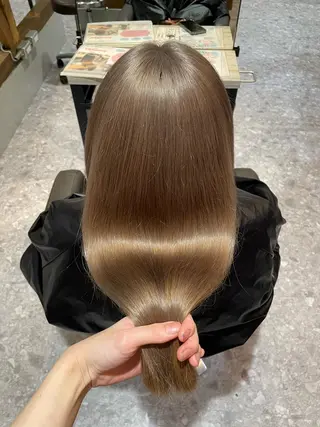 ロング カラー 髪質改善カラー🌈✨ 加藤 愛のヘアスタイル