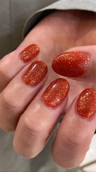 ネイル nailsalon　hue所属・小山 羽奈のネイルデザイン
