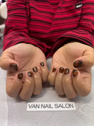 ネイル VANNAILSALON 本厚木店所属・VANNAIL 本厚木店のネイルデザイン