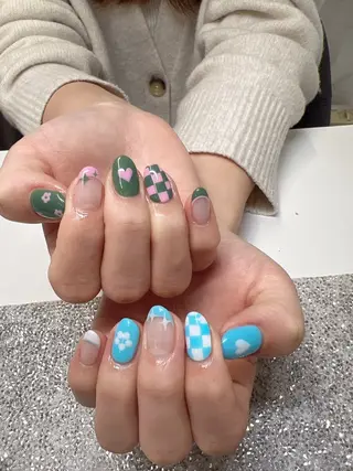 ネイル Guarendo錦糸町店所属・ガレンドウ 白澤 愛子のネイルデザイン