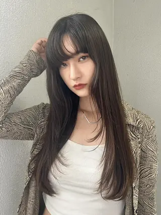 ロング 🌼U24 ヘアデザインラボのヘアスタイル