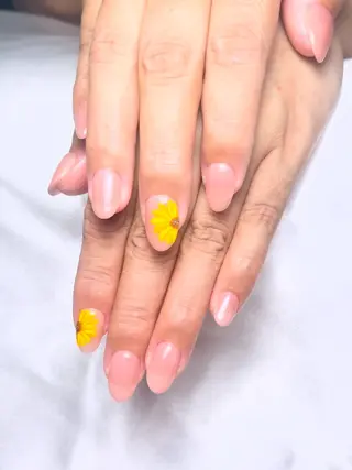 ネイル 米倉理容所属・THE PEAKのネイルデザイン