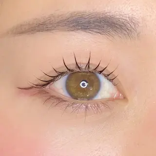 マツエク・マツパ LITMUS HAIR SALON所属・末吉 結衣の眉毛・アイブロウイメージ