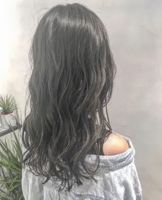 ロング カラー ヘアアレンジ エグチ アキラのヘアスタイル