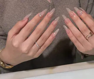 ネイル ETELUNA Nail 銀座店【パラジェル/フィルイン/チップスカルプ/マグネット/ニュアンス】所属・周 テイのネイルデザイン