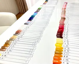 ネイル 手書きが得意🖌️ Y’s  nailのネイルデザイン