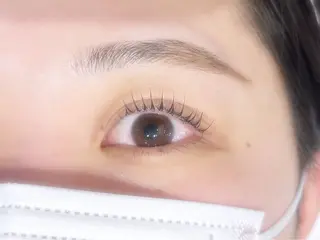 マツエク・マツパ Ai赤尾 ☽ ⋆゜の眉毛・アイブロウイメージ