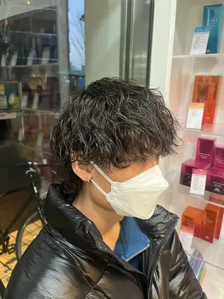 ミディアム パーマ メンズ 韓国風メンズ/毛流れ ヘアなら須田龍世のヘアスタイル