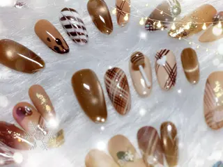 ネイル 岡田 野良のネイルデザイン