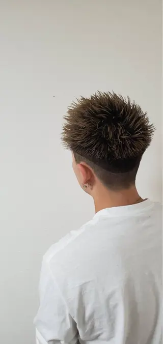 ショート メンズ 美髪矯正/酸性ストレ ート/艶カラー/堅田のヘアスタイル