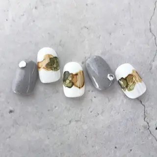 ネイル Nail Salon LHASAのネイルデザイン