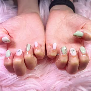 ネイル ネイルサロンキュアイスト所属・キュアイスト アコパラジェル調布のネイルデザイン