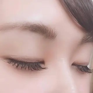 マツエク・マツパ メンズオーシャンブルー所属・藤中 満里奈の眉毛・アイブロウイメージ