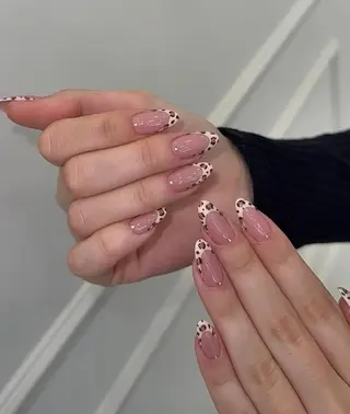 ネイル MQueen ネイルサロンのネイルデザイン