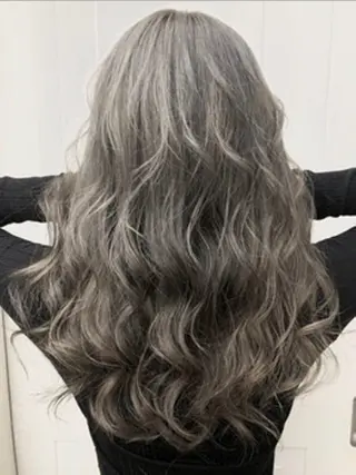 ロング カラー パーマ ヘアアレンジ メンズ キッズ grand story/colulu渋谷2号店所属・kotona 🤍miuraのヘアスタイル