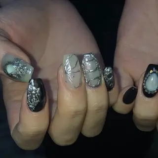 ネイル kana/モード ・グランジ໒꒱のネイルデザイン