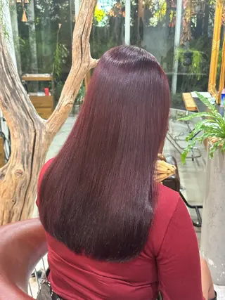 ロング rebloom所属・山之内匠/艶カラー/ ハイトーン/ブリーチのヘアスタイル