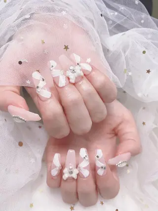 ネイル ジョリ En 💞🦋のネイルデザイン